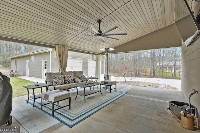 view of patio / terrace with outdoor lounge area and a ceiling fan