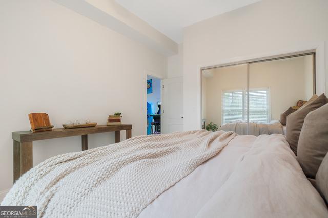 bedroom with a closet