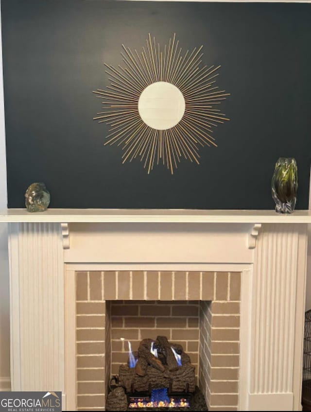 204 E Liberty St, Savannah, GA 31401 - detailed view of a fireplace