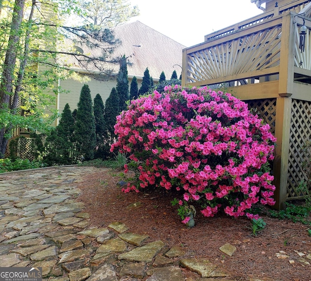 994 Fairview Club Cir, Dacula, GA 30019 - view of yard featuring a deck