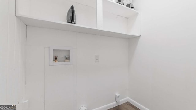 laundry room featuring laundry area, baseboards, dark wood-style floors, and washer hookup