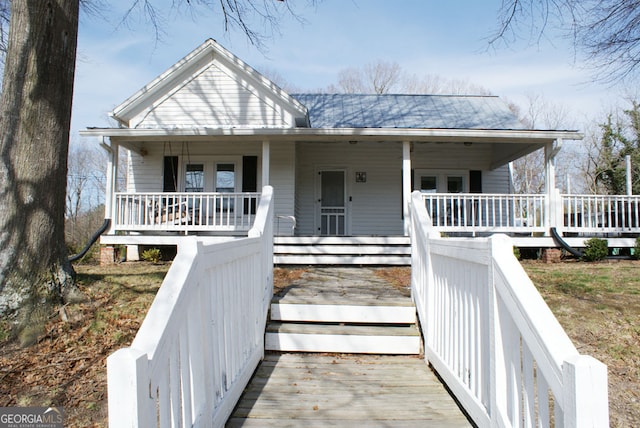 view of front facade featuring covered porch