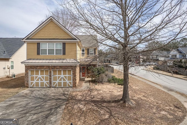 view of front of house with driveway and an attached garage