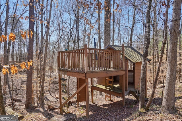 view of wooden deck