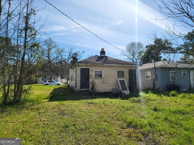 Listing photo 3 for 706 W 51st St, Savannah GA 31405