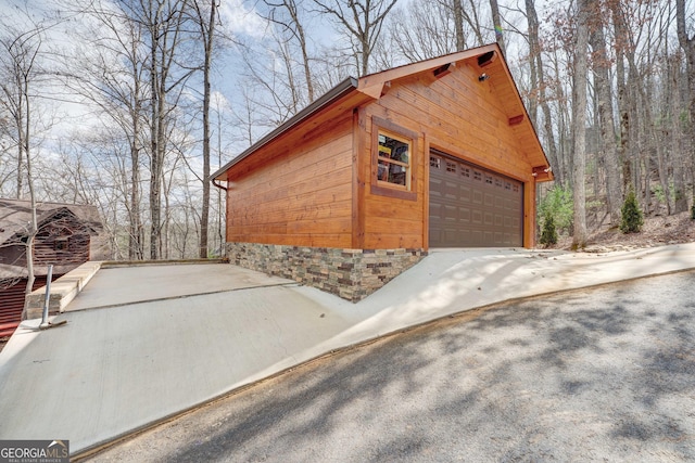 view of detached garage