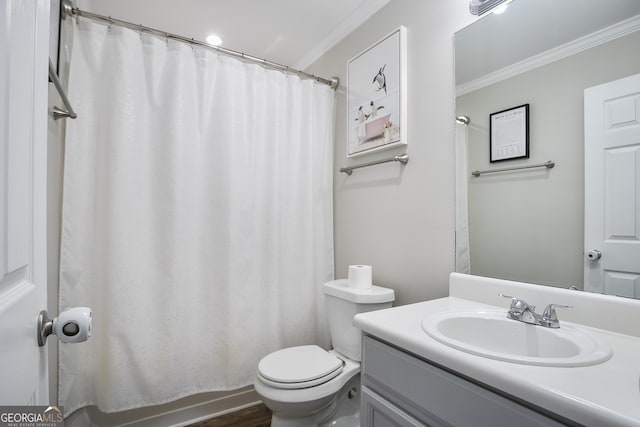 full bath with a shower with shower curtain, vanity, toilet, and crown molding