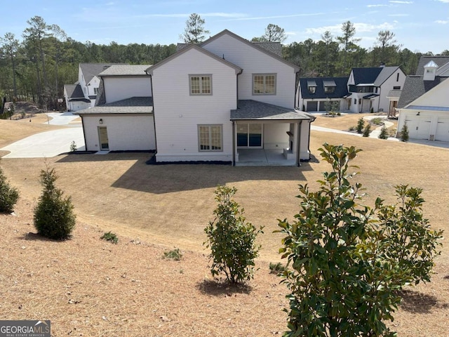 view of front of house featuring a patio