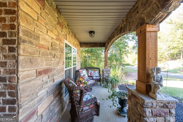 view of patio / terrace with covered porch