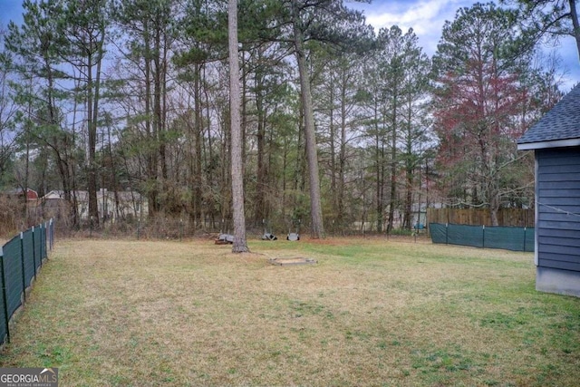 view of yard featuring fence