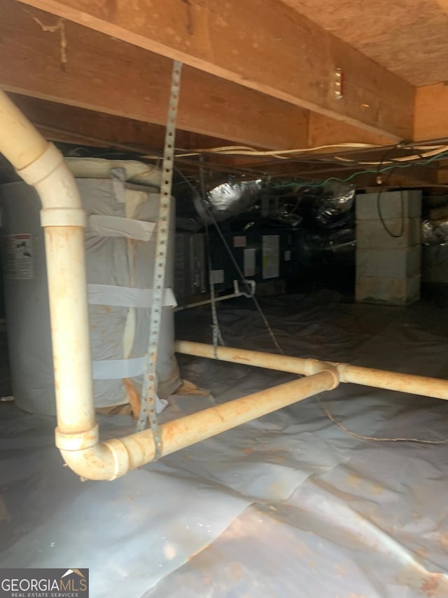 below grade area with crawl space