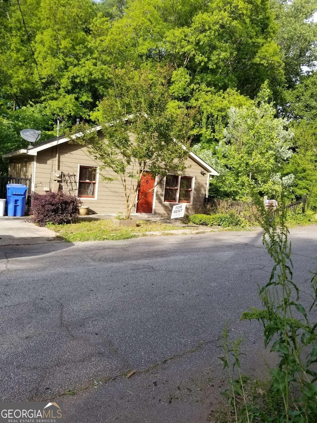 view of front of home