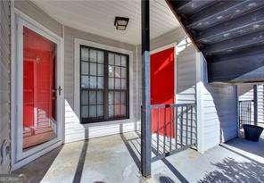 property entrance with a porch