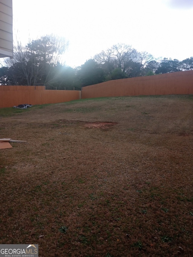 6160 Great Oaks Dr, Lithonia, GA 30058 - view of yard with fence