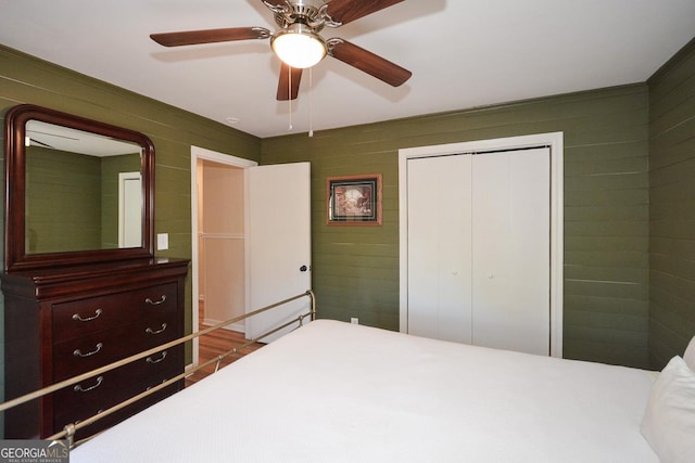 bedroom featuring a closet and ceiling fan