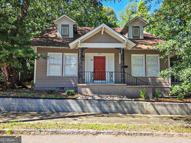 view of front facade with crawl space