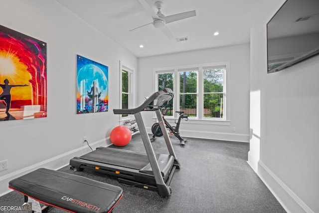 workout area featuring visible vents, recessed lighting, baseboards, and ceiling fan