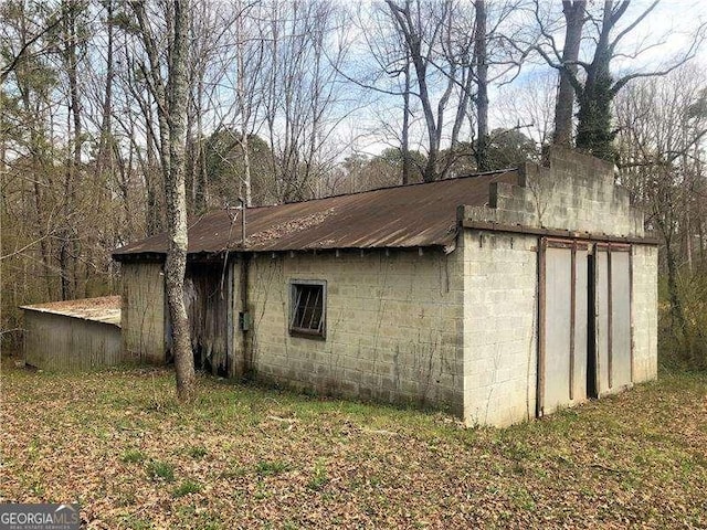 view of outdoor structure