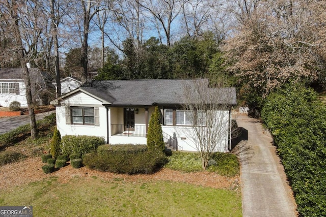 view of front of house featuring covered porch