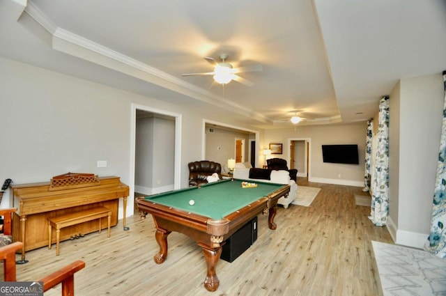 recreation room featuring ornamental molding, billiards, a ceiling fan, light wood-style floors, and baseboards