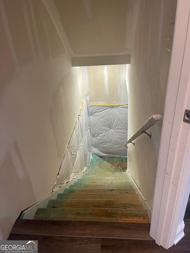 5928 Cobblestone Creek Cir, Mableton, GA 30126 - view of stairs