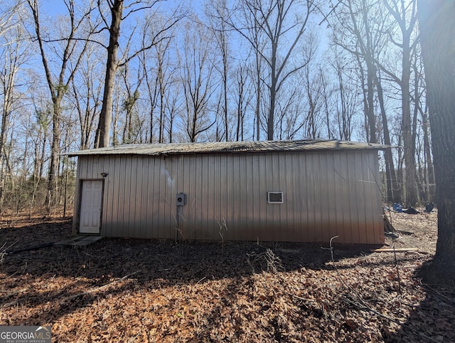 view of outbuilding featuring an outbuilding