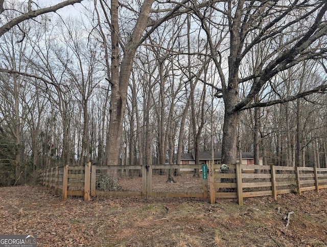 view of yard featuring a gate and fence