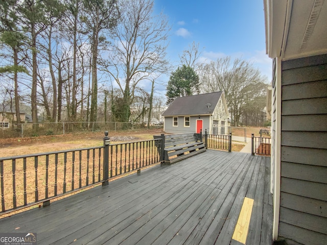 deck featuring fence