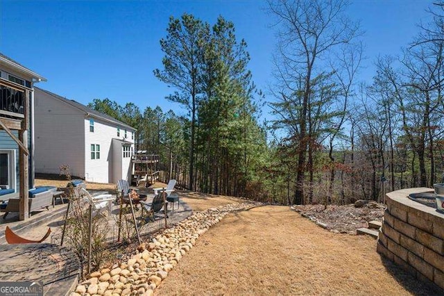 view of yard featuring a patio area