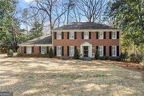 view of colonial inspired home