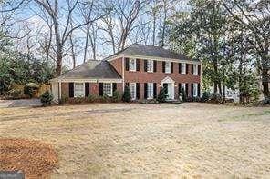 view of colonial inspired home