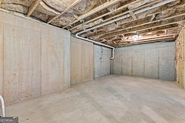 view of unfinished basement