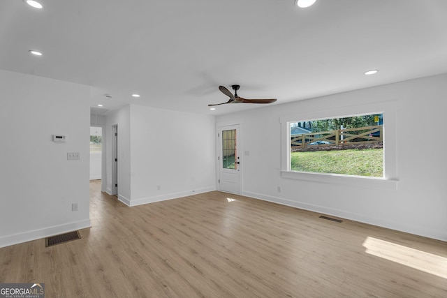 926 Natham Dr SE, Atlanta, GA 30315 - empty room featuring light wood-type flooring, recessed lighting, ceiling fan, and visible vents