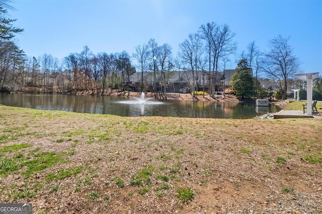 view of yard featuring a water view