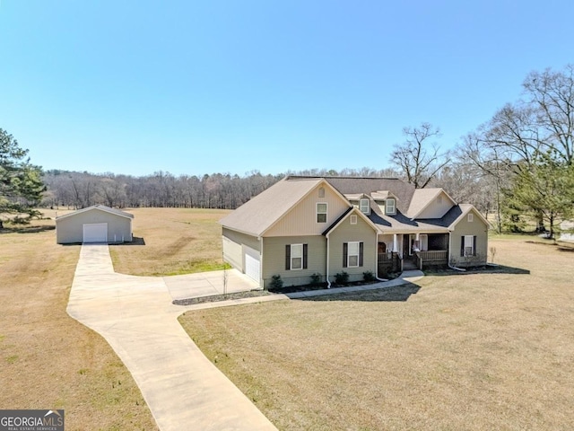 view of front of home with a front lawn