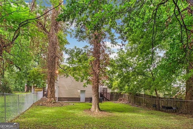 1041 Lawton Ave SW, Atlanta, GA 30310 - view of yard featuring a fenced backyard