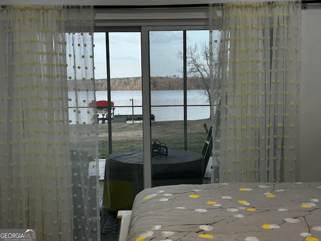 1550 Shady Oaks Ln, Greensboro, GA 30642 - bedroom with a water view