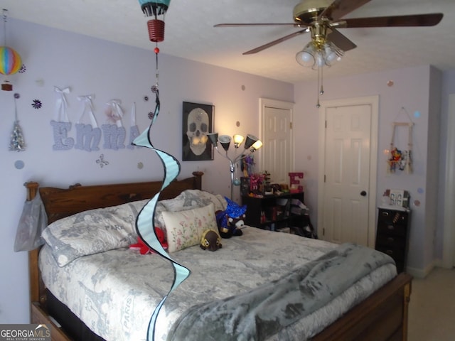 bedroom featuring ceiling fan