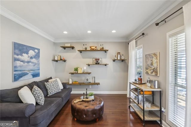 living area with recessed lighting, baseboards, wood finished floors, and crown molding