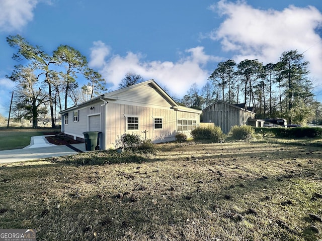 view of home's exterior