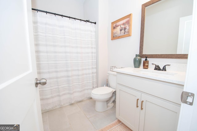 full bathroom featuring tile patterned floors, a shower with curtain, toilet, and vanity