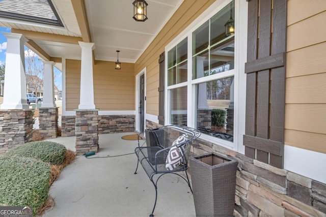 view of patio / terrace with covered porch