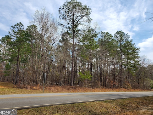 Listing photo 3 for 300 Plantation Dr, Sandersville GA 31082