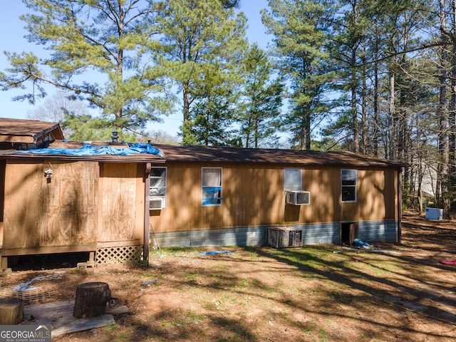 3150 Old Van Wert Rd, Villa Rica, GA 30180 - view of side of home with cooling unit