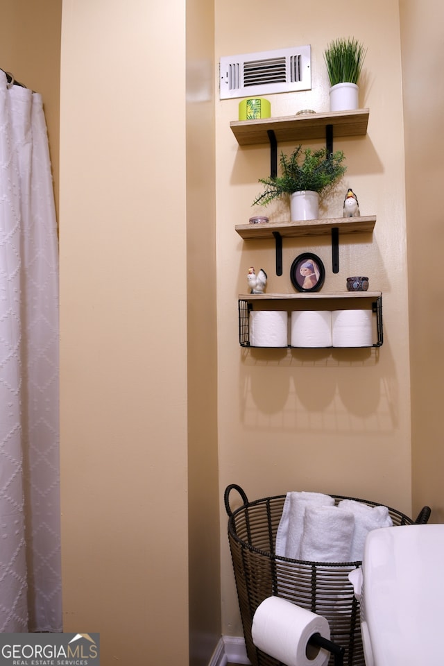 1537 David Lee St, Acworth, GA 30102 - view of bathroom