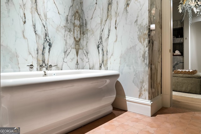 41 Blackland Rd NW, Atlanta, GA 30342 - bathroom featuring a soaking tub