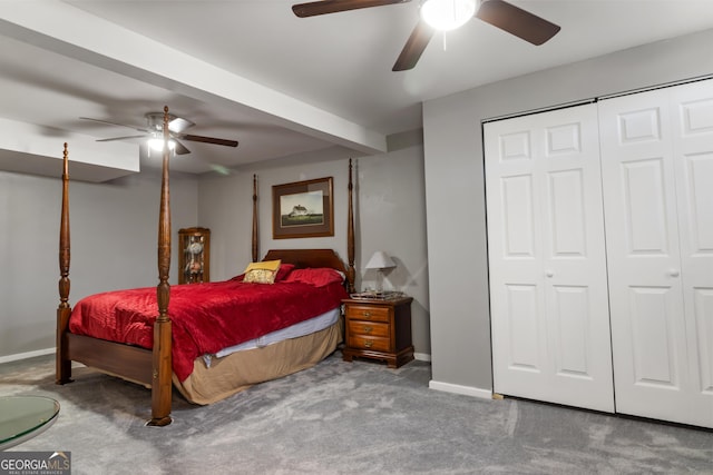 bedroom with a closet, a ceiling fan, baseboards, and carpet floors