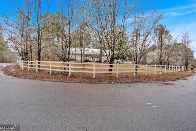 exterior space featuring a fenced front yard