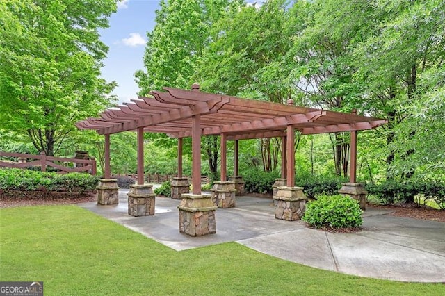 view of patio featuring a pergola