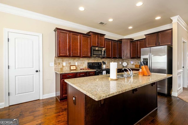 kitchen featuring ornamental molding, stainless steel appliances, dark wood-type flooring, a kitchen bar, and backsplash